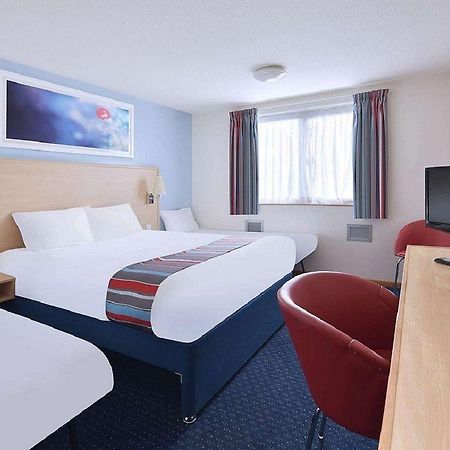 แทรเวลลอดจ์ เบอร์มิงแฮม ยาร์ดเลย์ Hotel ภายนอก รูปภาพ