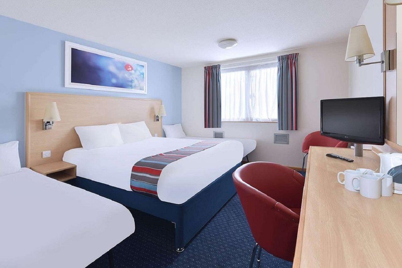 แทรเวลลอดจ์ เบอร์มิงแฮม ยาร์ดเลย์ Hotel ภายนอก รูปภาพ